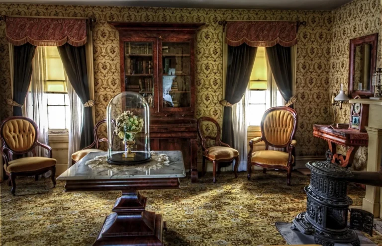 Read more about the article Vintage Home Decor: Old Stuff