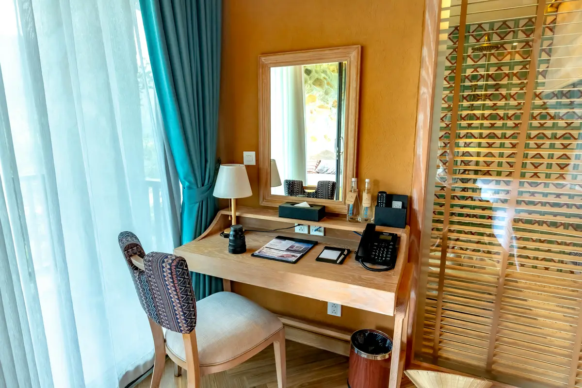 You are currently viewing Luxury Home Office for Work From Home: